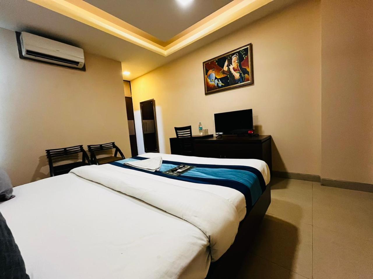 Hotel Mvr Stay By Admire Inn Noida Ngoại thất bức ảnh