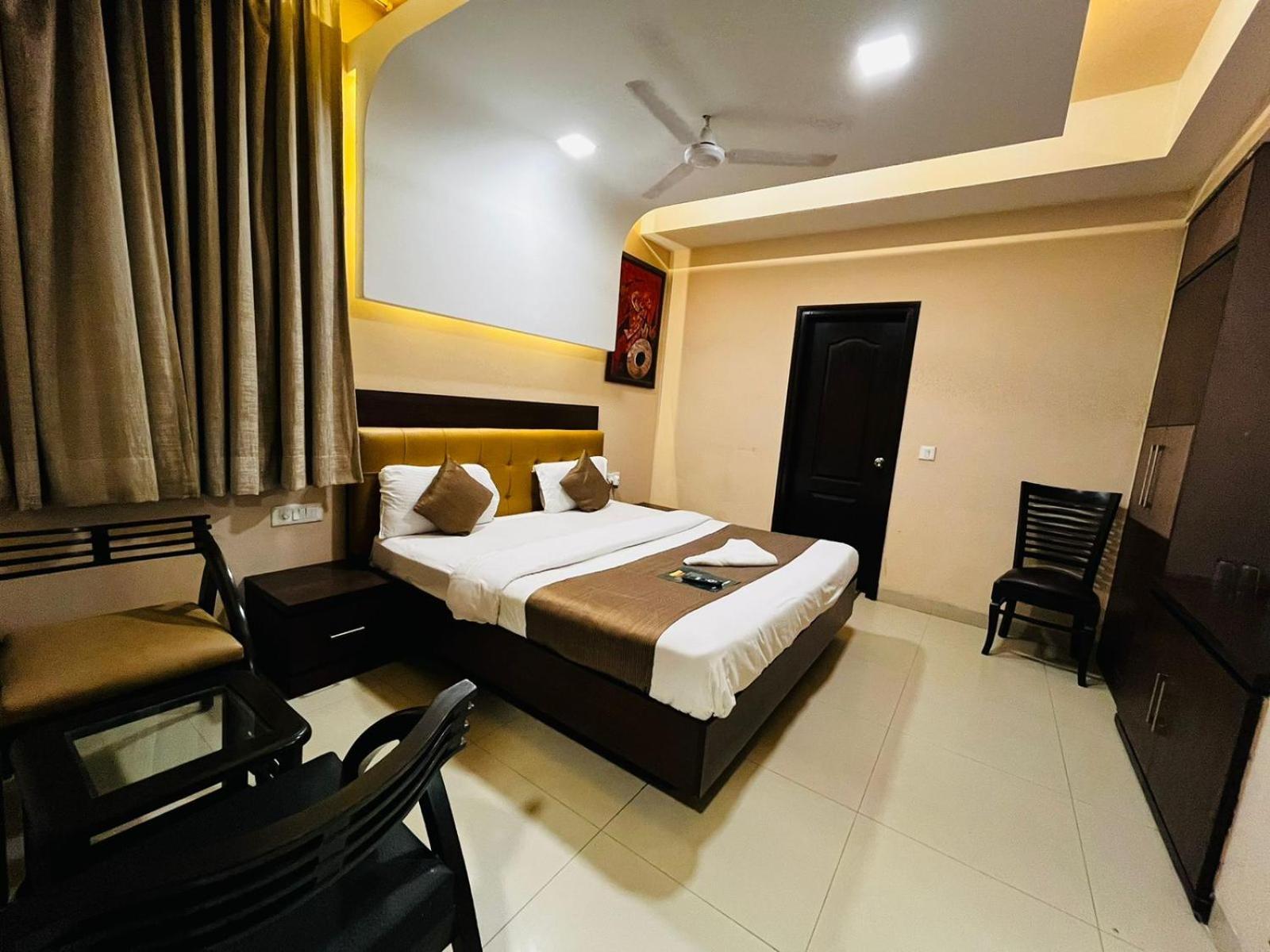 Hotel Mvr Stay By Admire Inn Noida Ngoại thất bức ảnh